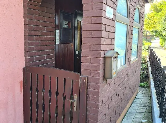 In Pavlovic Appartement *